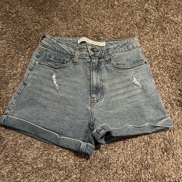 High wait shorts - Picture 1 of 2